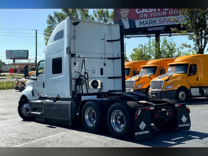 2021 INT LT625 6x4