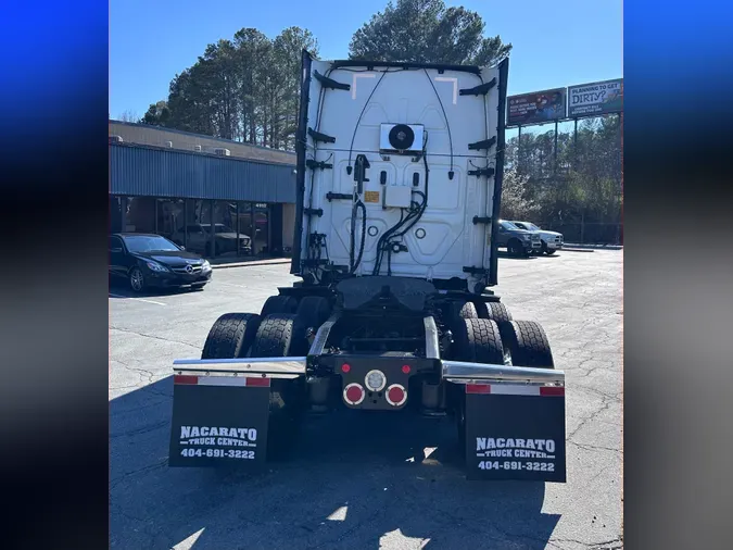 2022 FREIGHTLINER CASCADIA 126