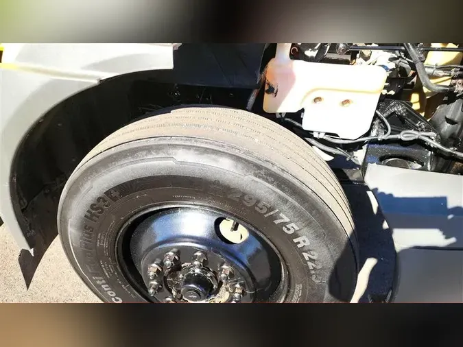 2019 INTERNATIONAL RH613