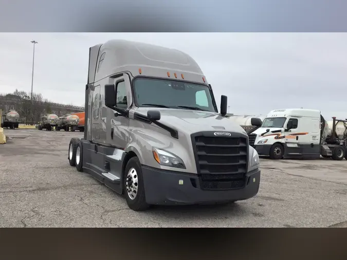 2023 Freightliner Cascadiafb5a567da9720c0e37463f50ad868ba8