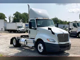 2021 INT LT625 4x2