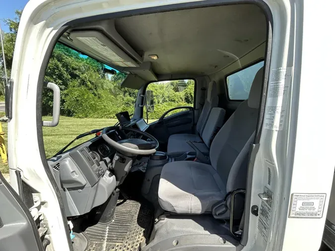 2020 Isuzu NQRfb5ac3cfee68a3f8207703ab125d3695