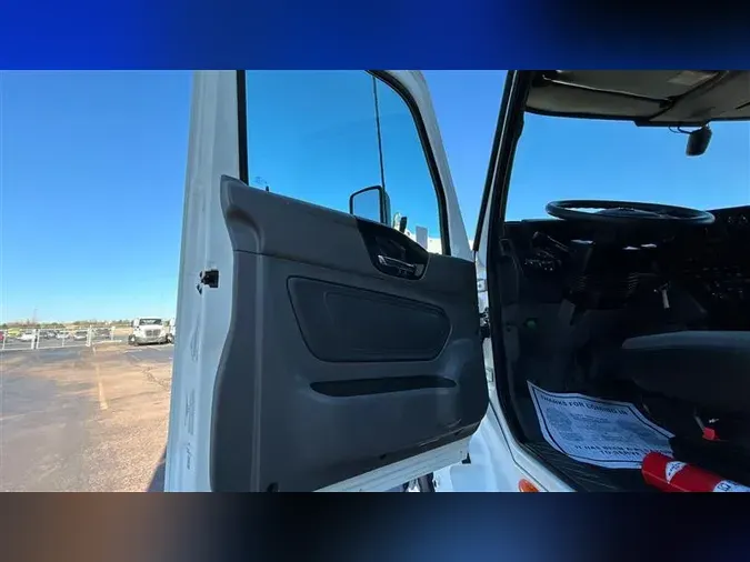 2022 INTERNATIONAL LT