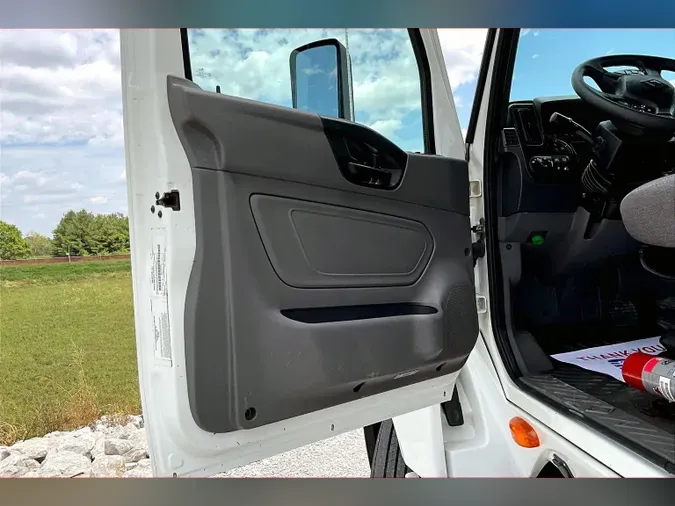 2020 INT LT625 6x4