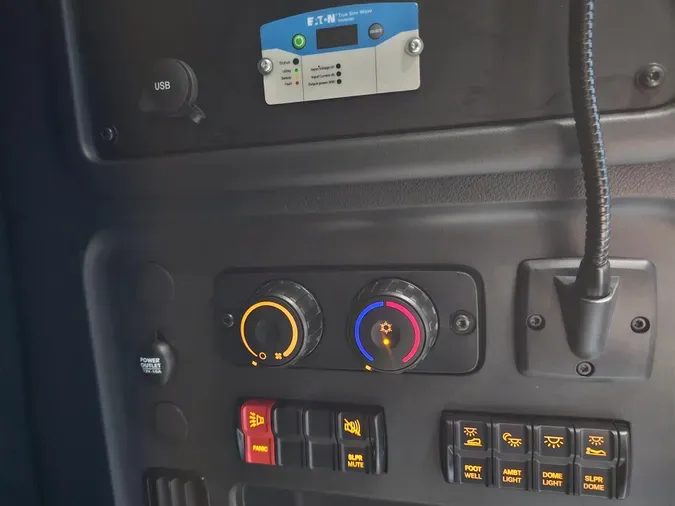 2026 Freightliner PJ126SLP