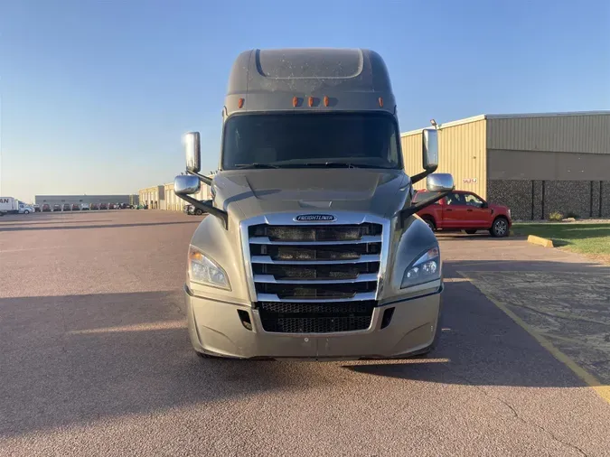 2019 Freightliner New Cascadia