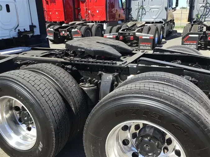 2021 FREIGHTLINER CA126fb68247a42eaaec17421ab4a113a8abe