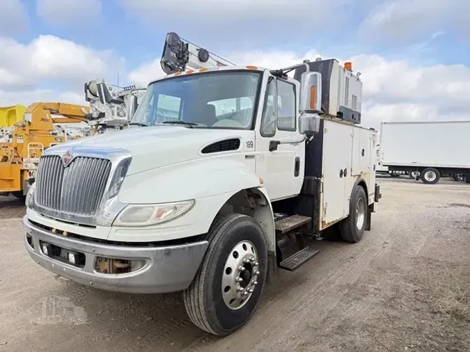 2012 INTERNATIONAL DURASTAR 4400