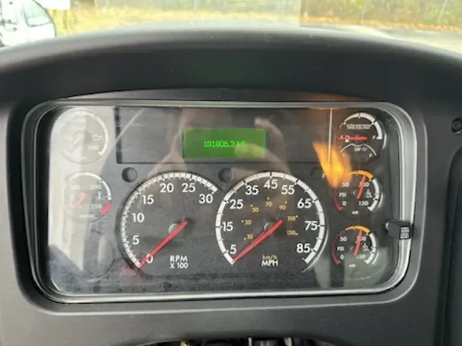 2019 FREIGHTLINER/MERCEDES M2 106