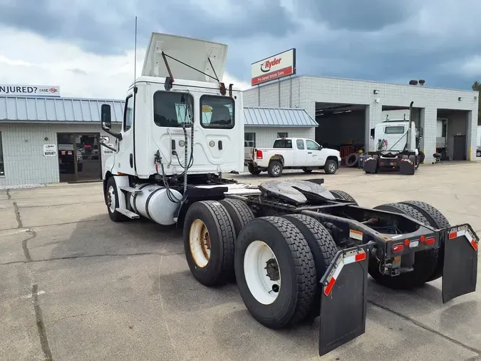 2019 FREIGHTLINER/MERCEDES CASCADIA 125fb6c048416326cf0958945b73952a3b2