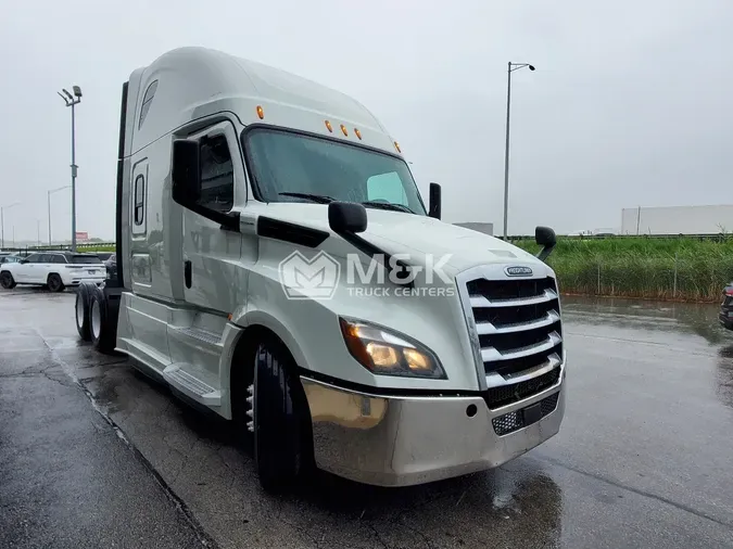 2019 FREIGHTLINER Cascadia 126