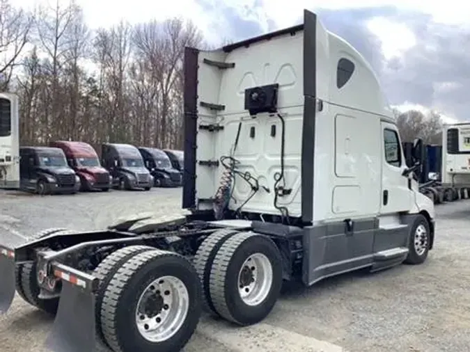 2020 Freightliner Cascadia