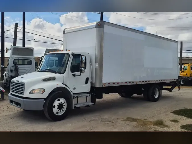 2018 FREIGHTLINER M2 106