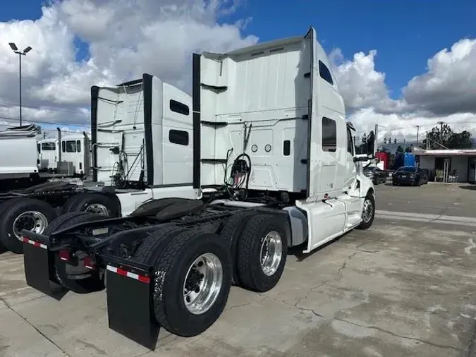 2023 International LT625