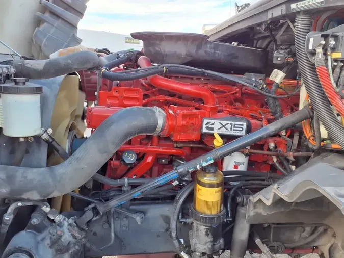 2019 NAVISTAR INTERNATIONAL LT625 DAYCAB T/A