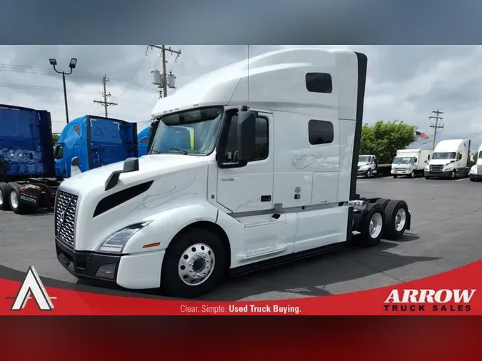 2022 VOLVO VNL760