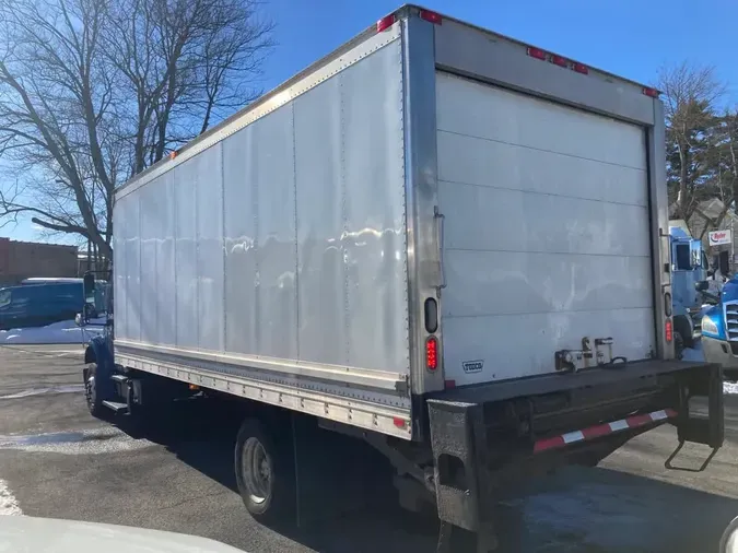 2017 FREIGHTLINER/MERCEDES M2 106