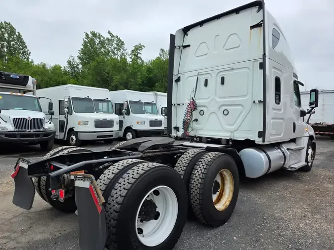 2020 FREIGHTLINER CASCADIA 125