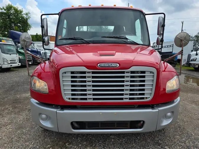 2018 FREIGHTLINER M2 106