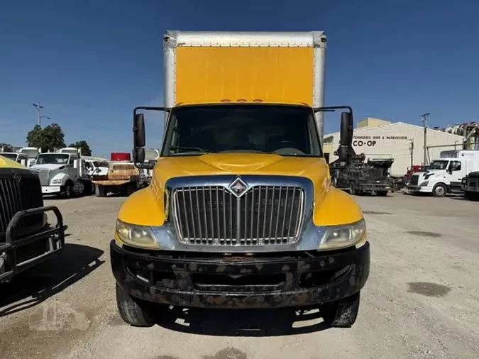 2013 INTERNATIONAL DURASTAR 4300