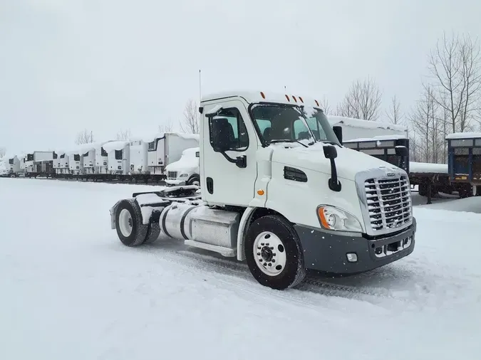 2019 FREIGHTLINER/MERCEDES CASCADIA 113
