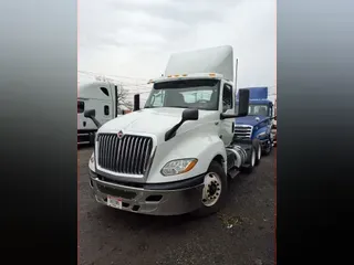 2019 NAVISTAR INTERNATIONAL LT625 DAYCAB T/A