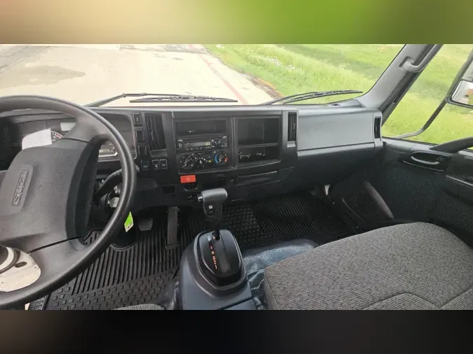 2023 Isuzu NPR-HD