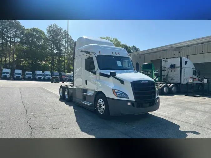 2021 Freightliner Cascadia 126fb8e331ee4394b92670026dfb50d8b0d