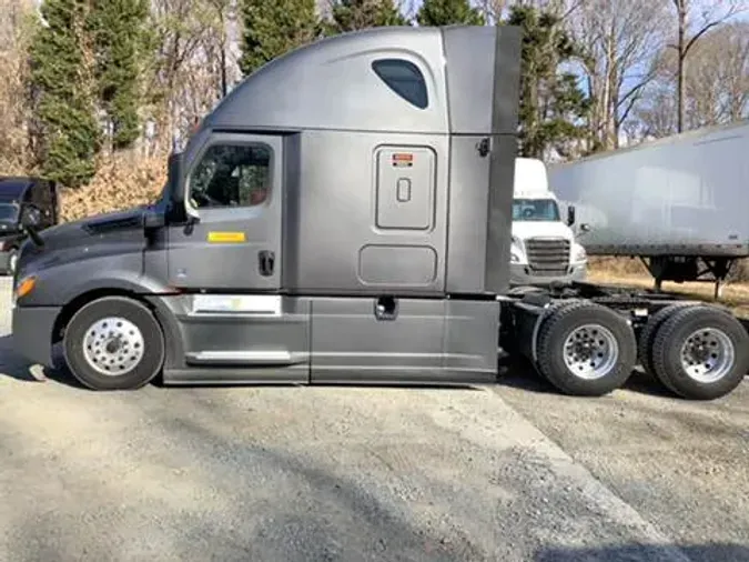 2023 Freightliner Cascadia