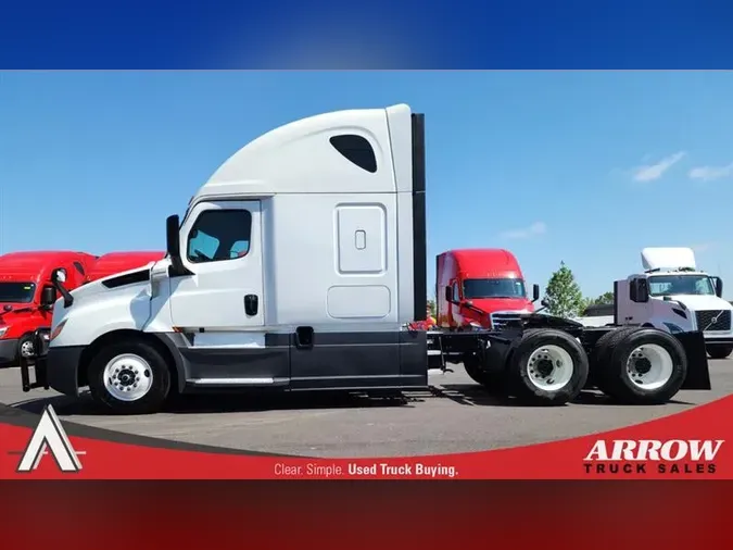 2020 FREIGHTLINER CA126