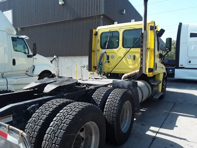 2018 FREIGHTLINER/MERCEDES CASCADIA 125