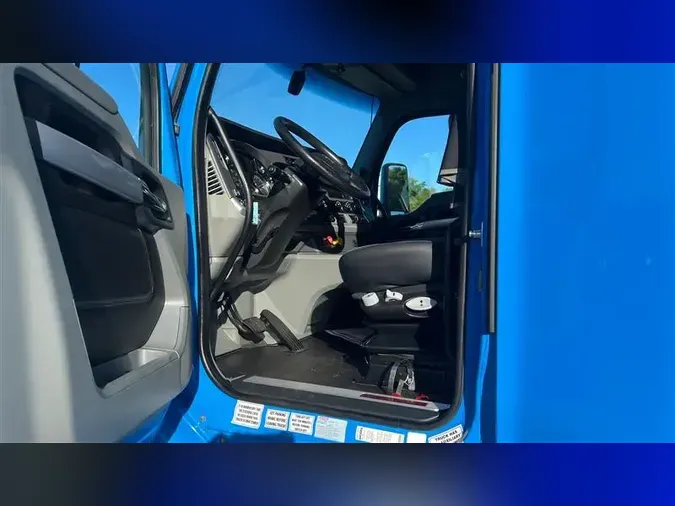 2021 KENWORTH T680