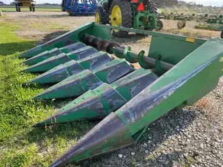 John Deere 643