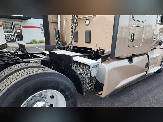 2021 KENWORTH T680