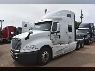 2021 INTERNATIONAL LT