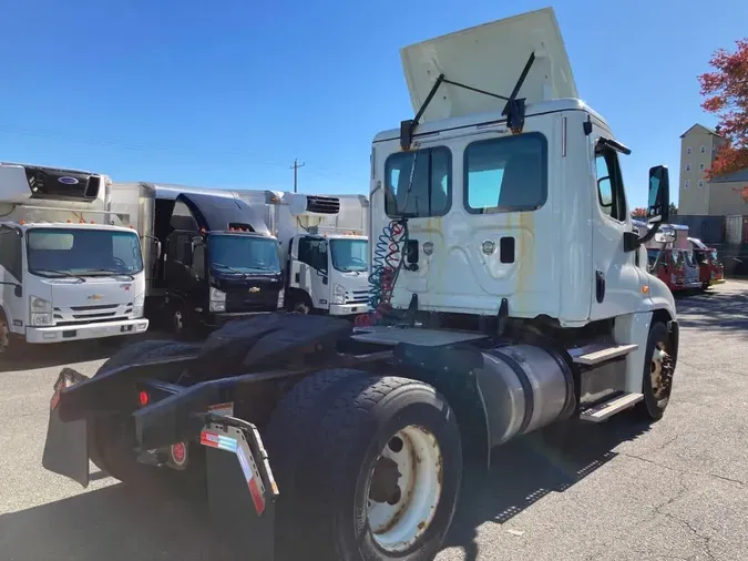 2016 FREIGHTLINER/MERCEDES CASCADIA 125