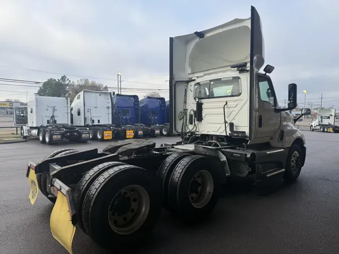 2021 International LT625