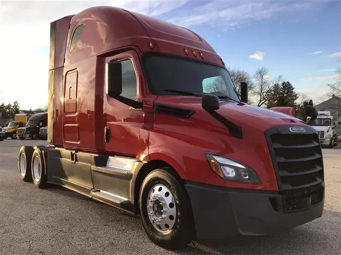 2020 FREIGHTLINER CASCADIA