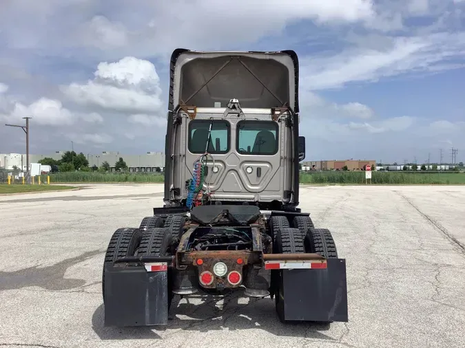 2019 Freightliner Cascadia 126fb9c012fd5ca62d07cb92fd4fbdcd902