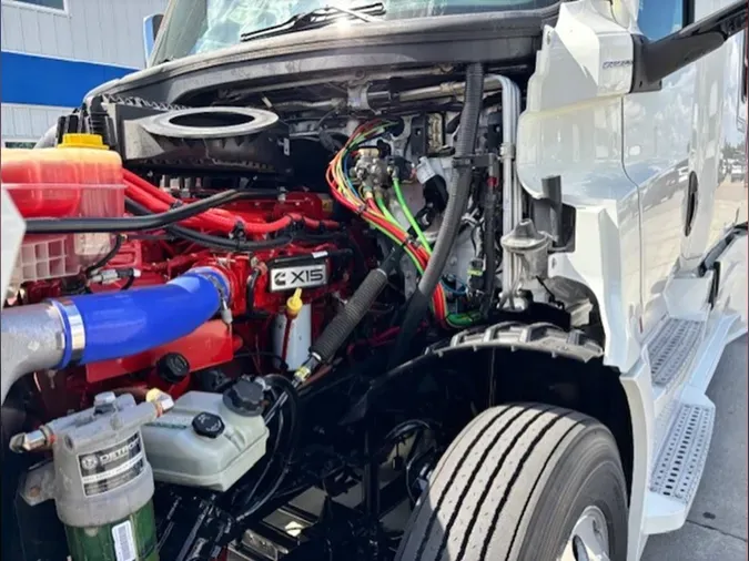 2023 Freightliner Cascadia 126