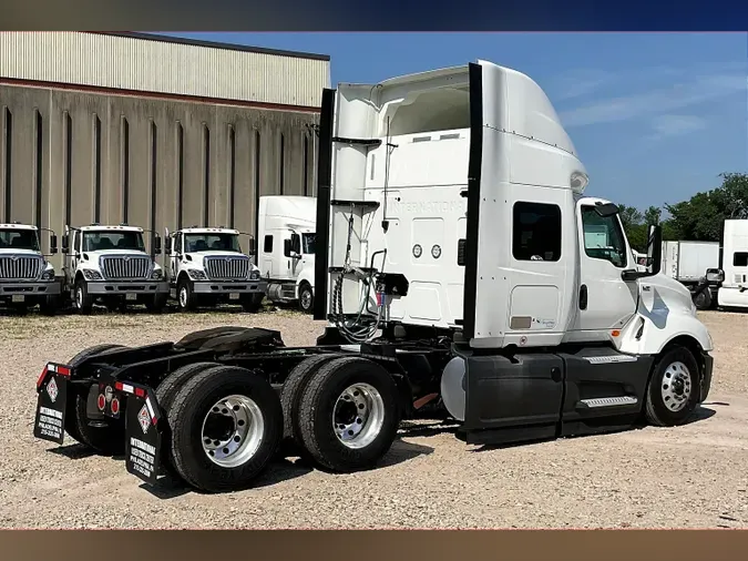 2022 INT LT625 6x4