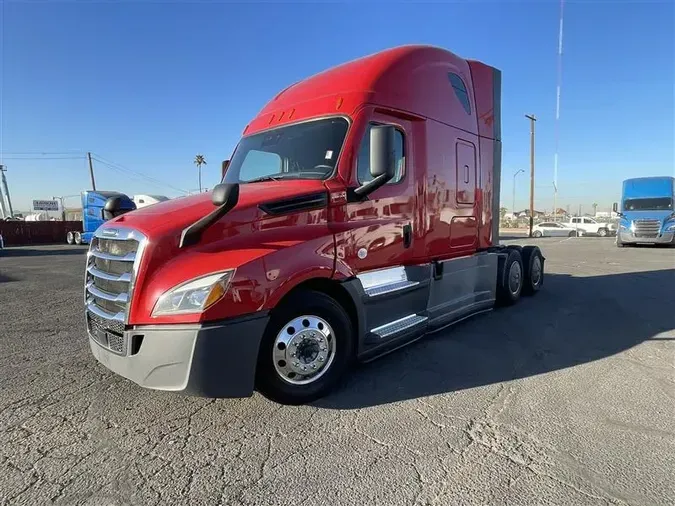 2021 FREIGHTLINER CA126