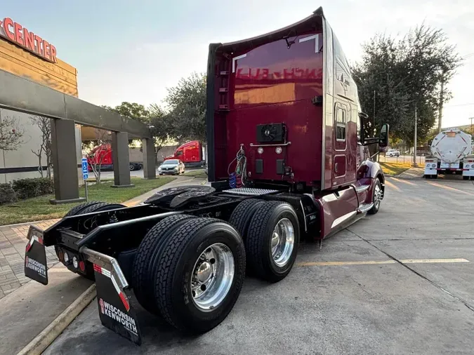 2022 Kenworth T680