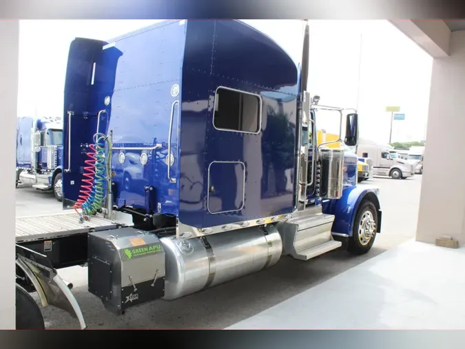 2024 Peterbilt 389