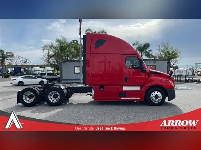 2022 FREIGHTLINER CA126