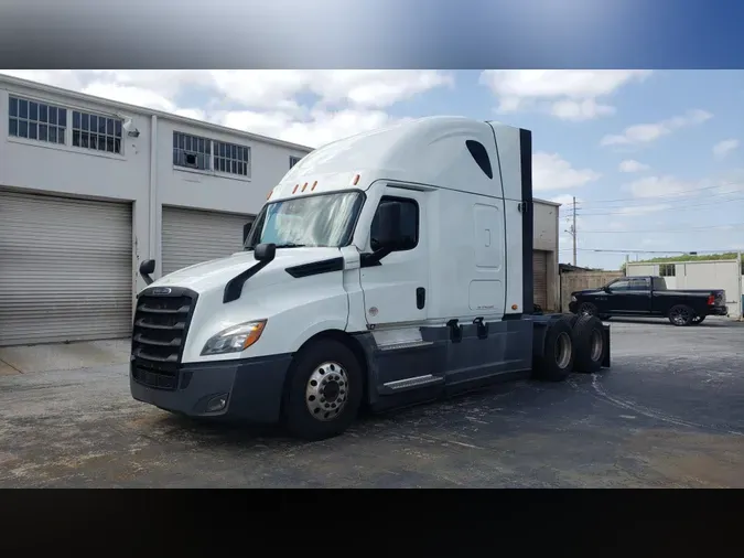 2021 Freightliner Cascadia