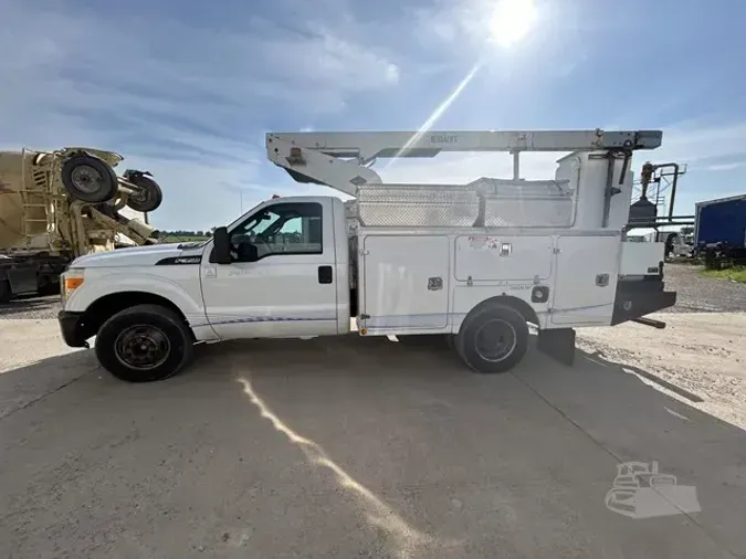 2011 VERSALIFT TEL29NE