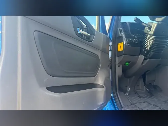 2020 INTERNATIONAL LT