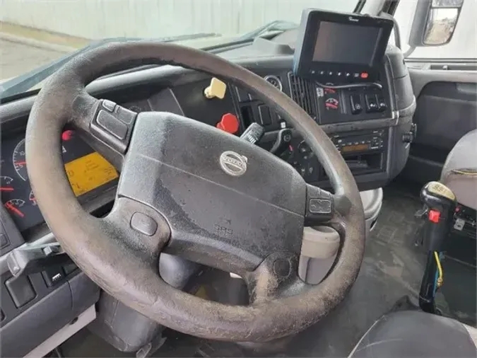 2008 VOLVO VNL64T780