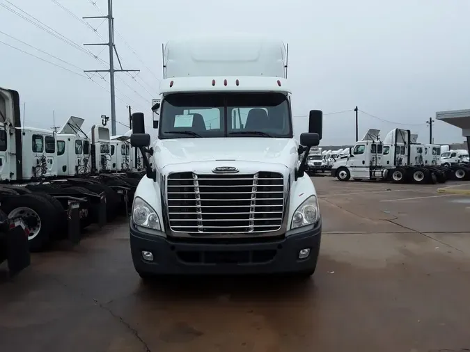 2019 FREIGHTLINER/MERCEDES CASCADIA 125